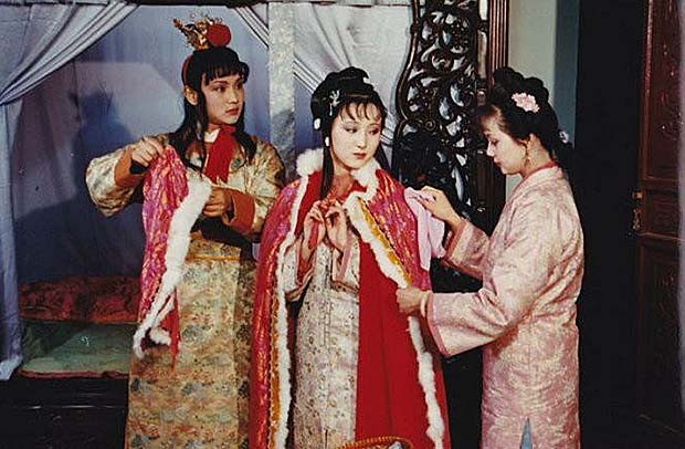 袭人和贾宝玉好了几年，为何不见怀孕？林黛玉的玩笑话道出了真相