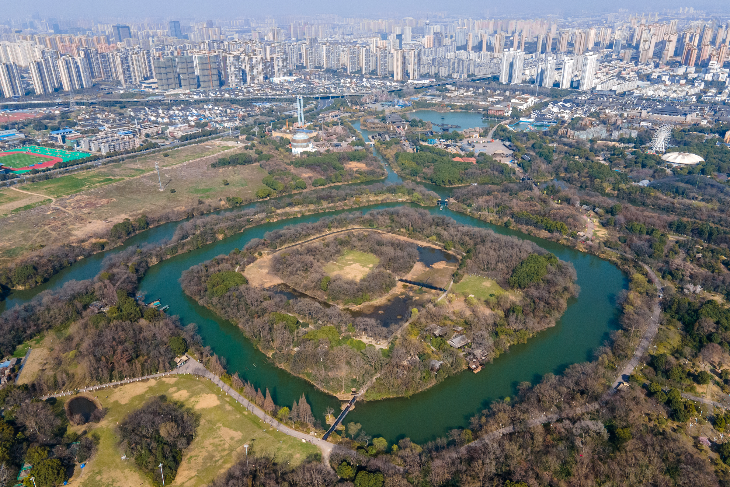 淹城春秋乐园和淹城动物园区别