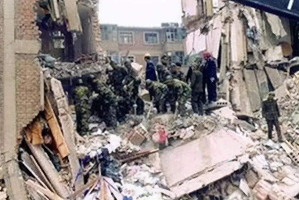 2001年河北爆炸案：1小时内致108人身亡，主犯被捕后：早就想炸了