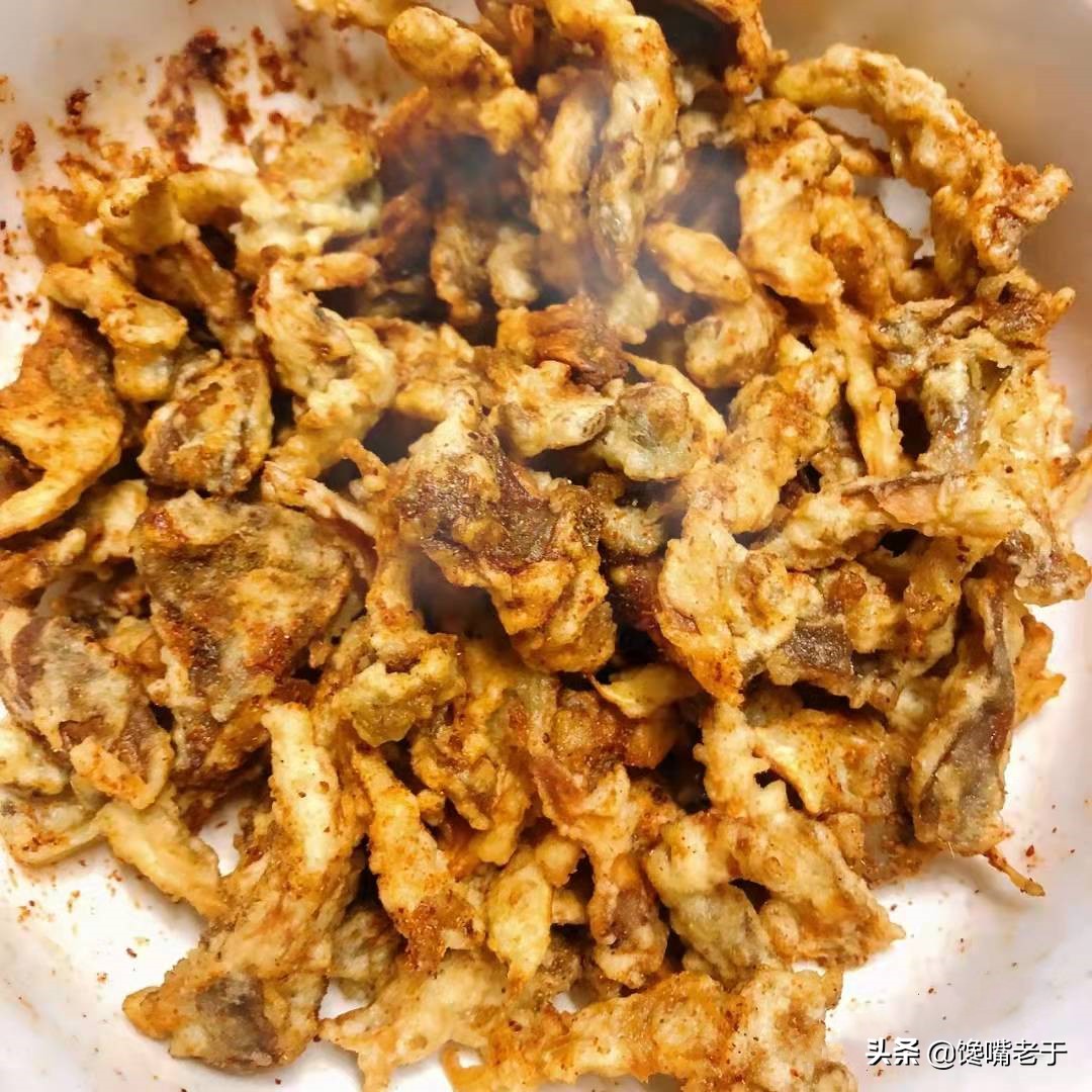 干炸蘑菇,干炸蘑菇的簡單做法步驟