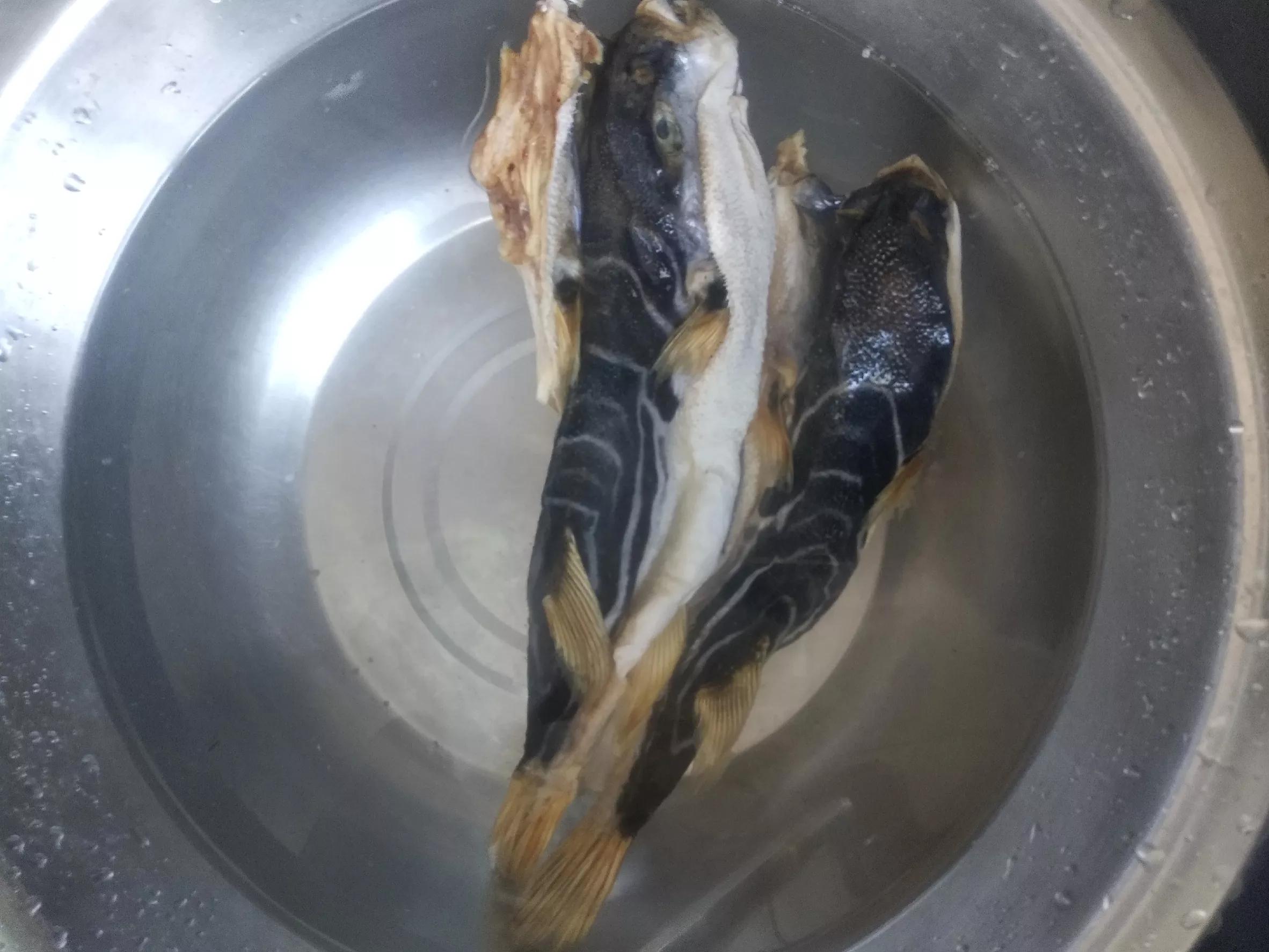 腌咸鱼，别加盐就晒，多加这3步，腌出的咸鱼咸香有味，还不招虫
