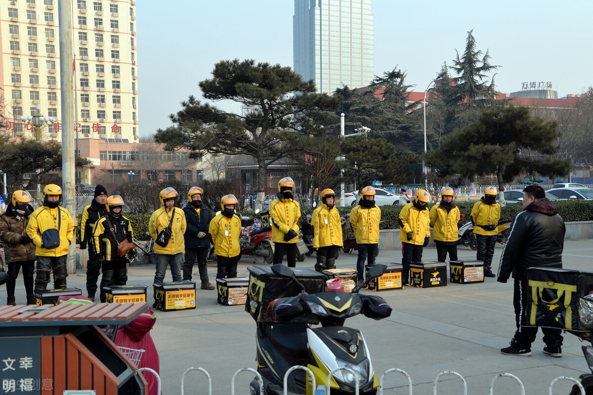 江苏司法警官高等职业学校，招生人数超过300人，学制5年