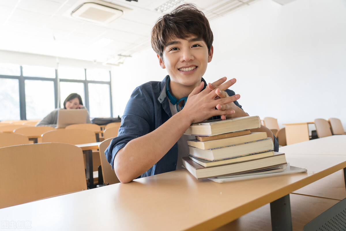 “丧偶式”育儿教育环境下大学生心理问题转变探析，值得思考