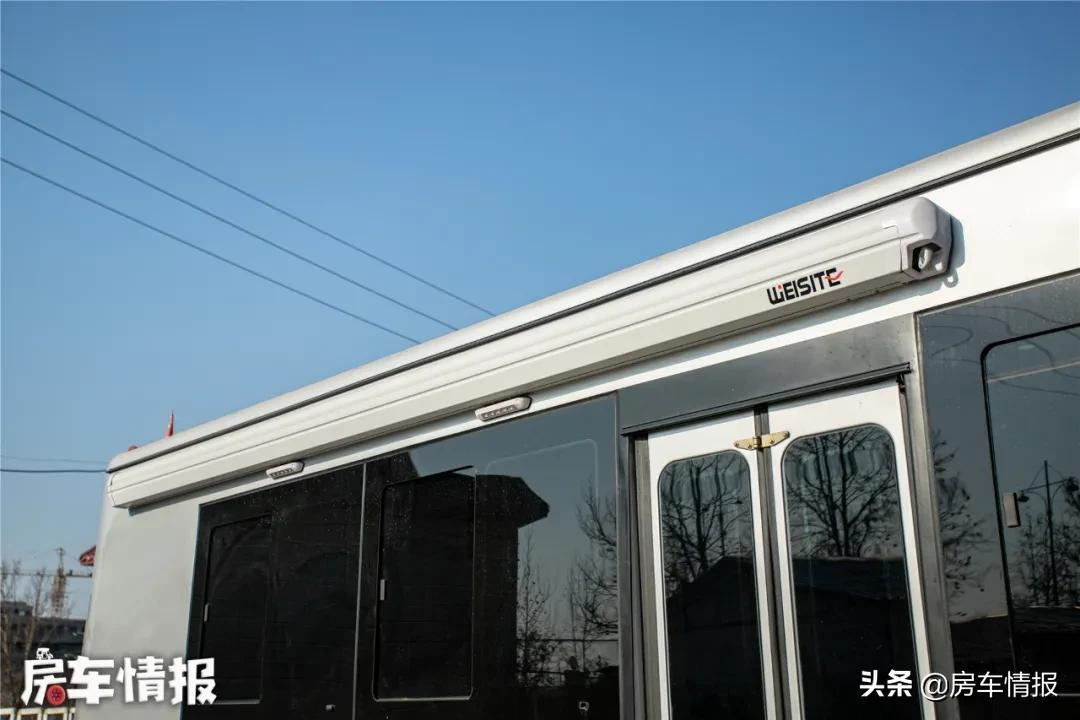 首款东风超龙巴士房车!号称同级别空间之王,20多万性价比不错