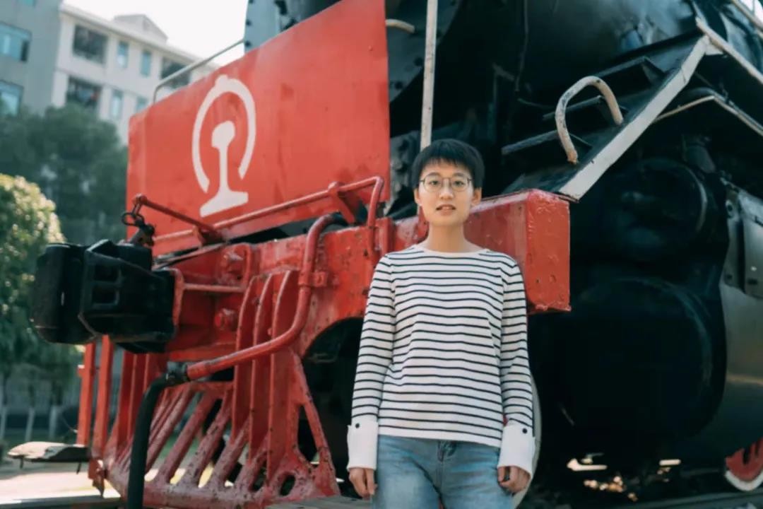 惊艳！湖南再现“女神寝室”：4姐妹集体保研985，奖学金拿到手软！