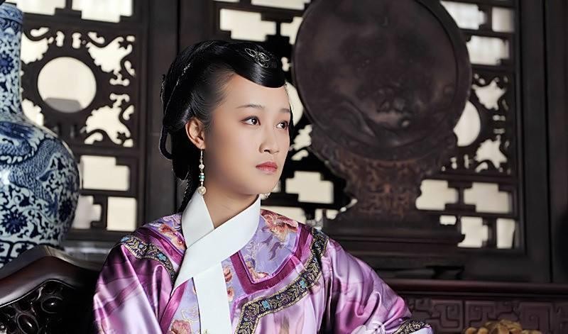 一脸“苦瓜相”却还能演大女主，这8位女星越看越丧，导演咋想的