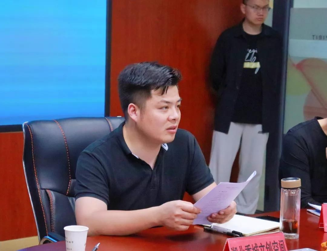 中宣部表彰！湖北90后小伙：年纪轻轻已是上市企业老板，年产值超千万！