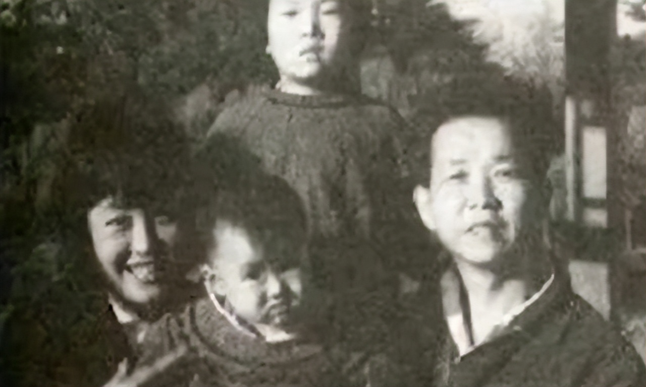 75岁的陶华碧：两个儿子，一个建烂尾楼，一个砸了“老干妈”招牌