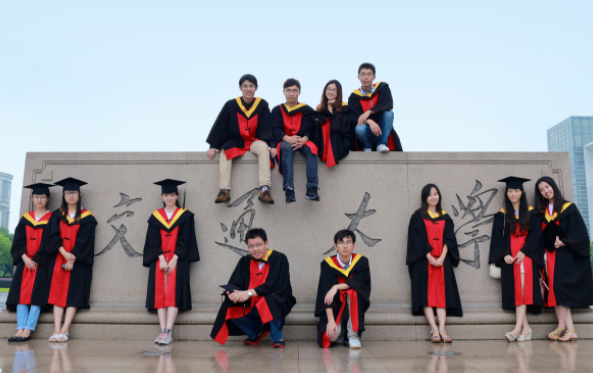 我国高校更新排名，浙大和南大表现亮眼，哈工大排名靠后让人失望