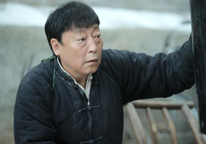 从跑龙套到一级演员,腿受伤仍坚持拍戏,倪大红成功的背后有心酸