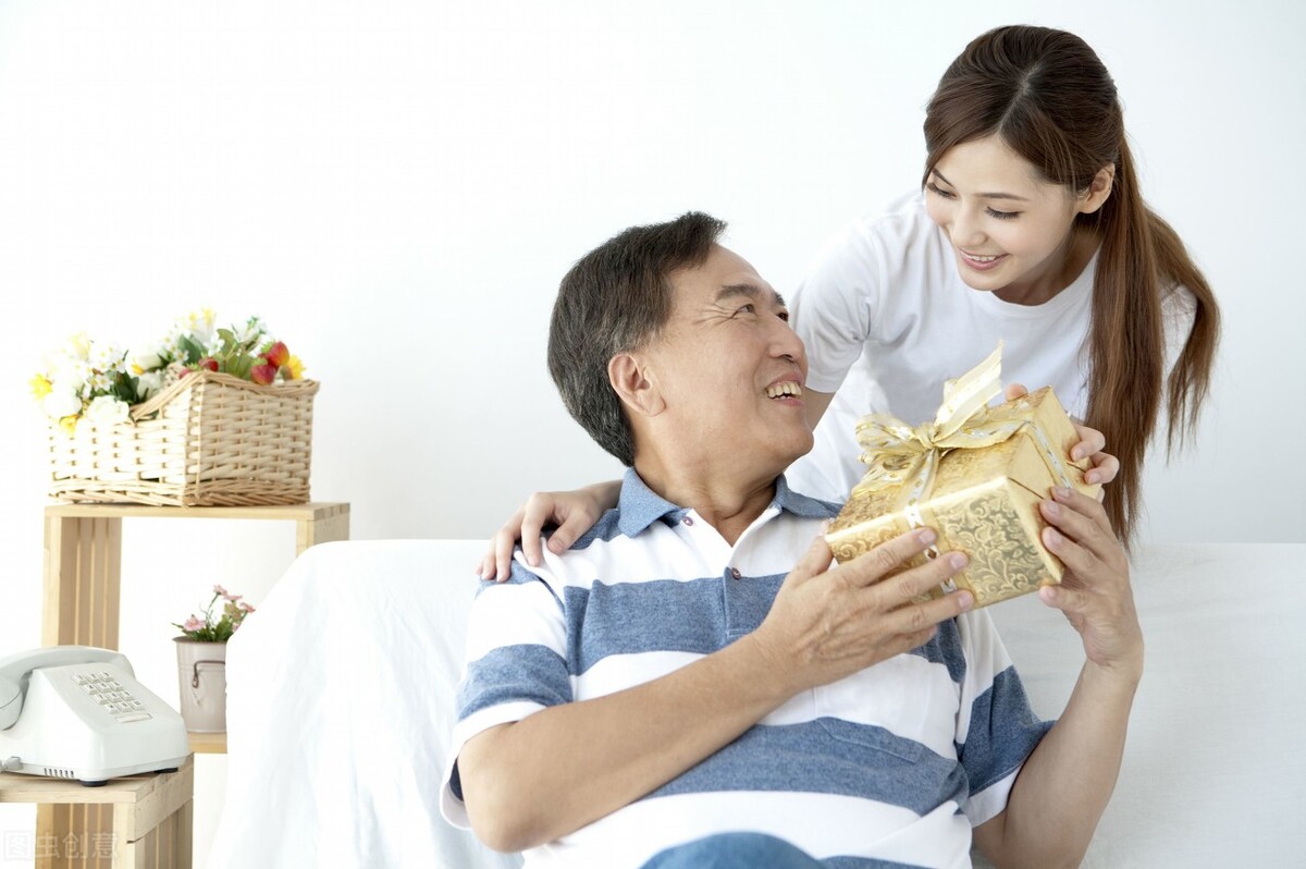 父爱是一道光----致敬天下的父亲