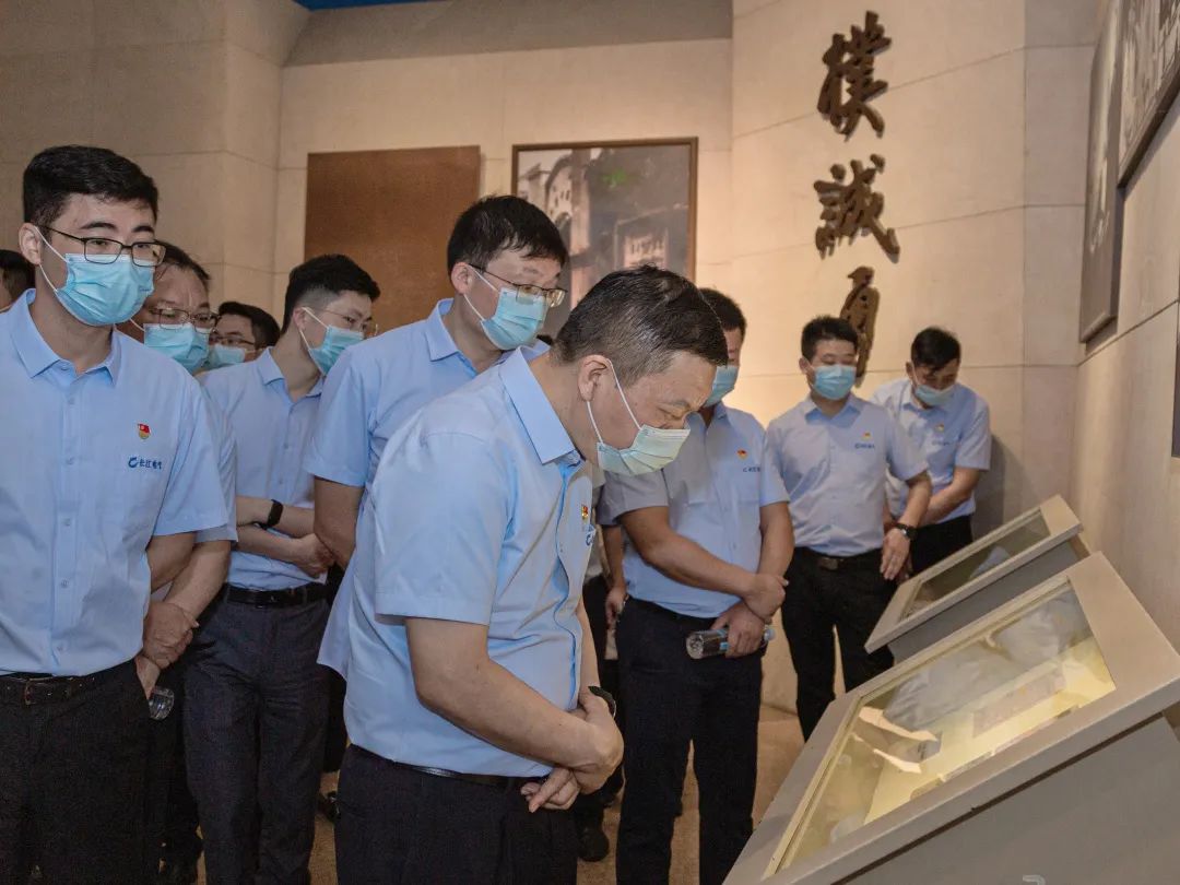 新莆京wns8888党委赴红安开展主题教育学习活动