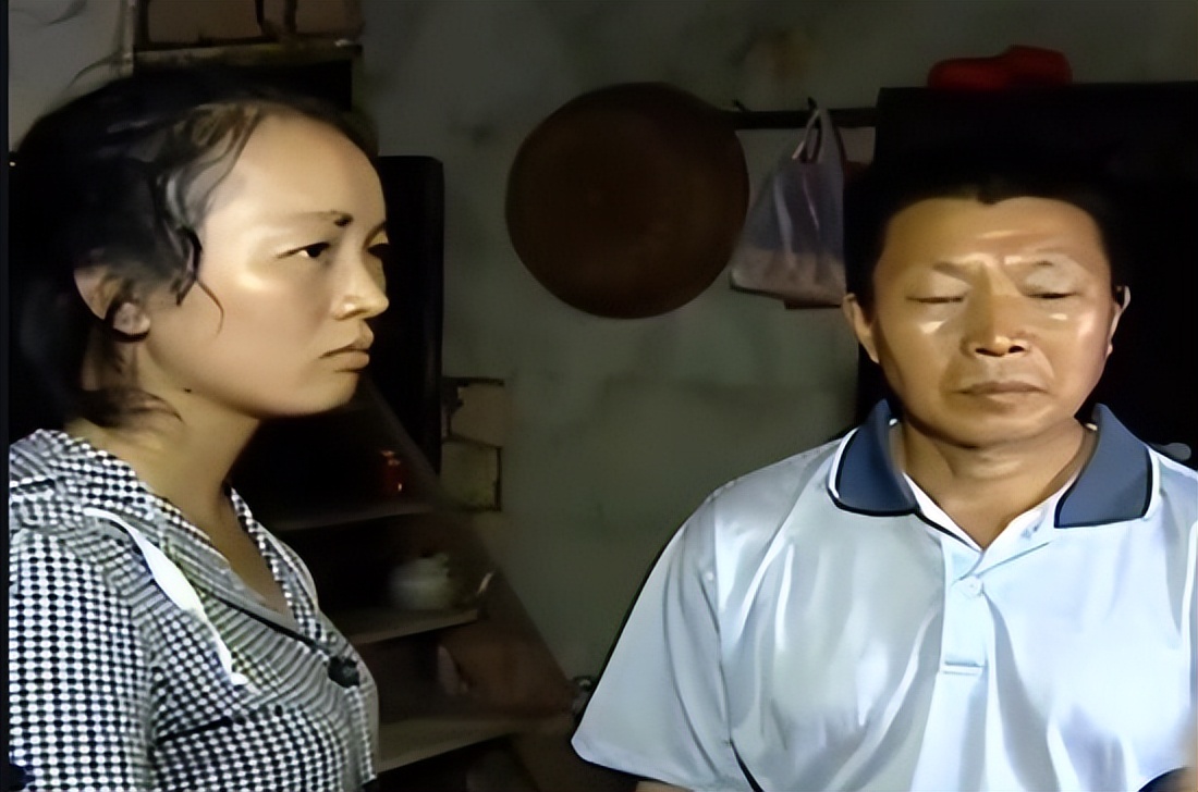 2017年，女孩金榜题名后，偷偷与富豪生父相认，穷养父：早干嘛了