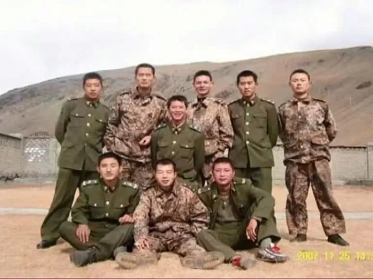 爸爸牺牲10年妈妈瞒了10年，10岁扬州小学生去了爸爸牺牲的地方