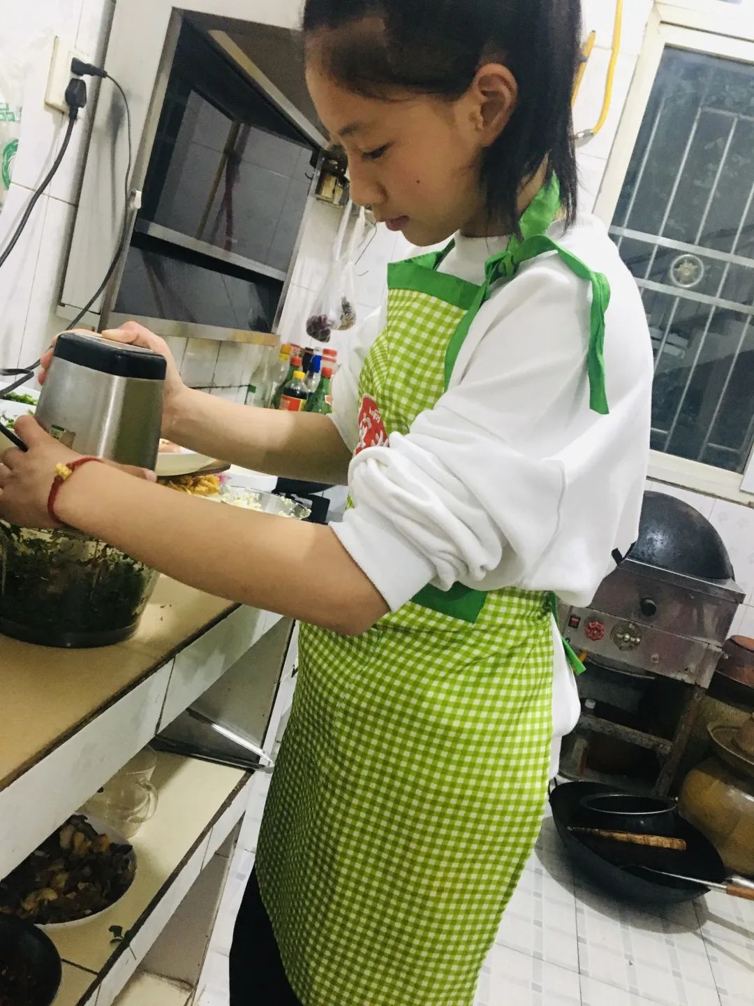 新兴小学劳动教育“小厨房”课程之“做青团”