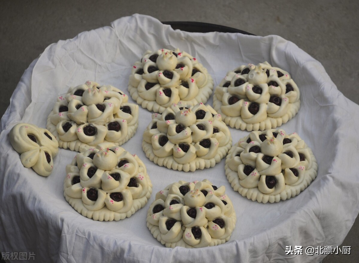 明天小年，不管有錢沒錢，吃8樣傳統(tǒng)美食，寓意吉祥團(tuán)圓