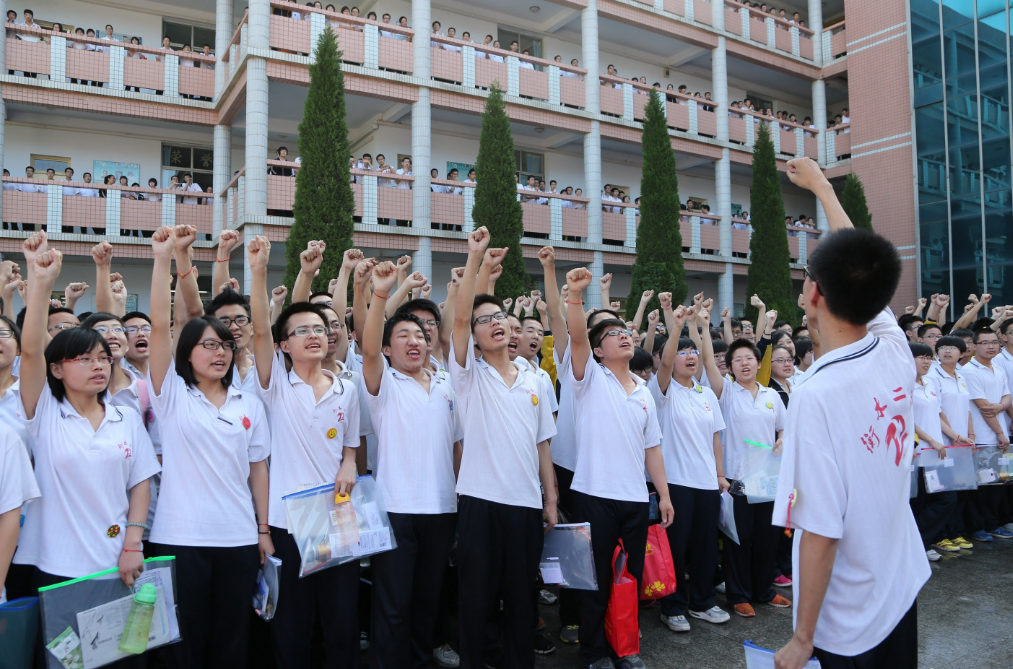 河北700分也考不上清华？670分以上考生扎堆，升学率却没有变化