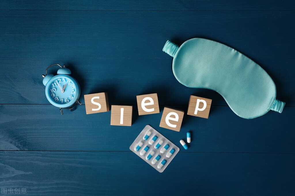 為什麼會越睡越困？