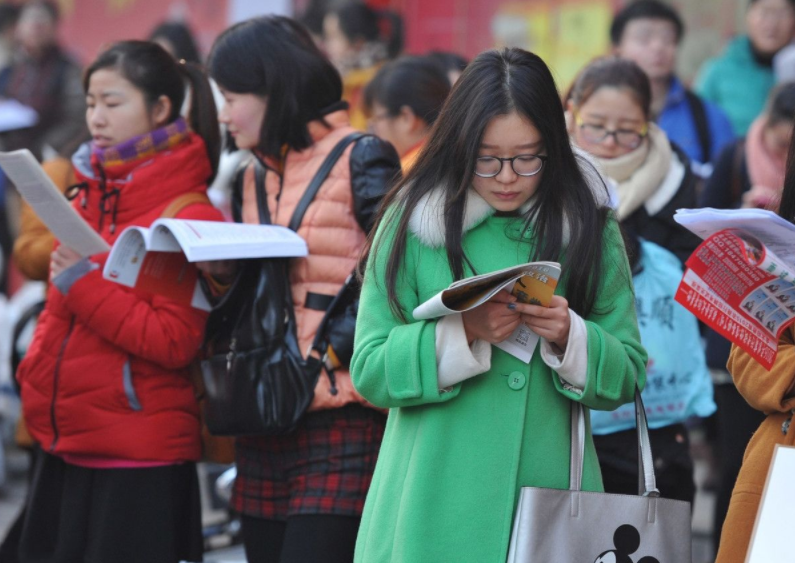 研究生迎来新消息，多地高校或将学费大幅上调，预计2022年实行