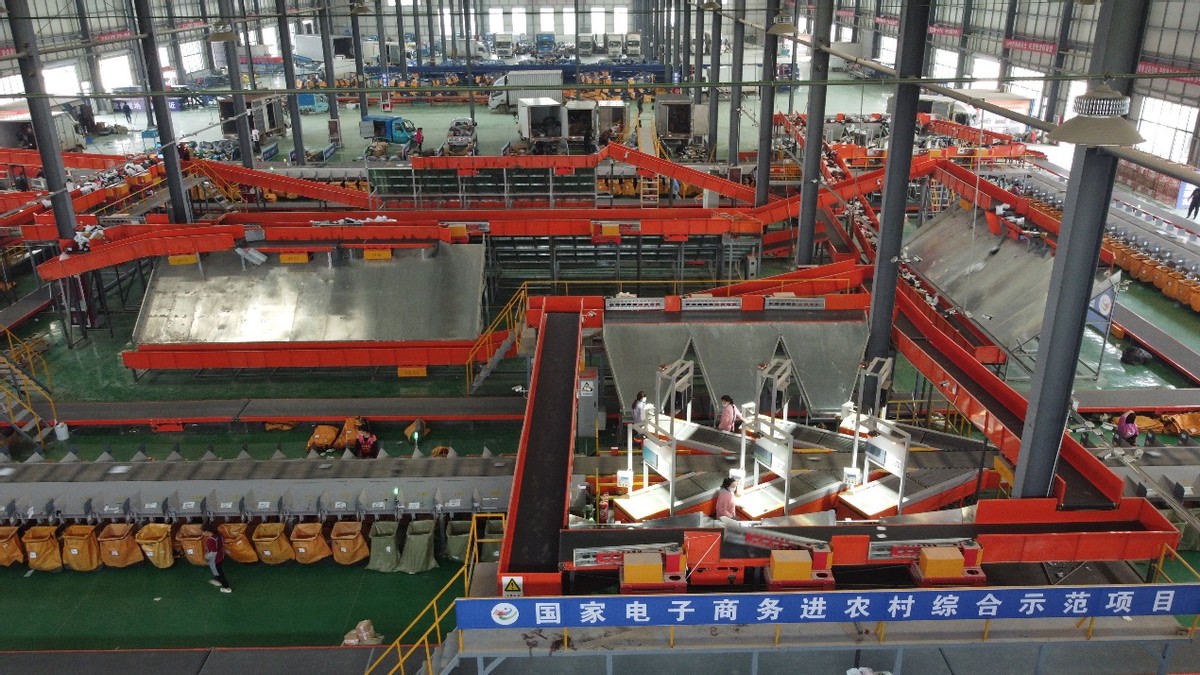 菜鸟按下进村快进键，未来三年建成10万个乡村快递站