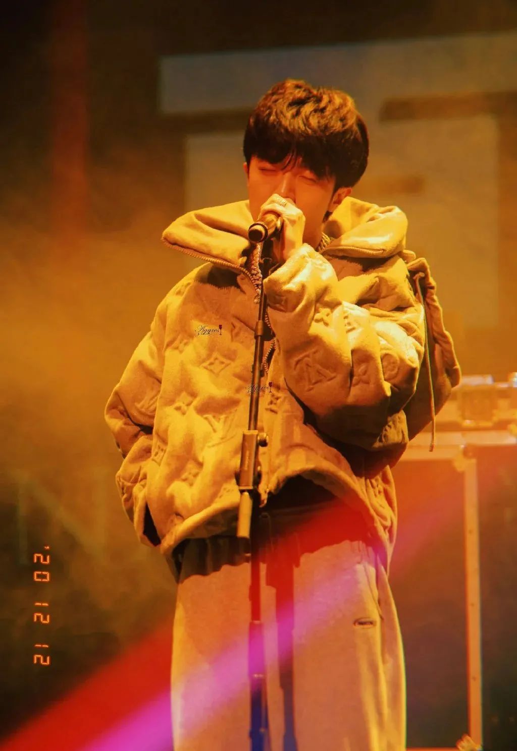 姜云升惨遭圈内Rapper怒喷！700门票是说唱圈的耻辱？