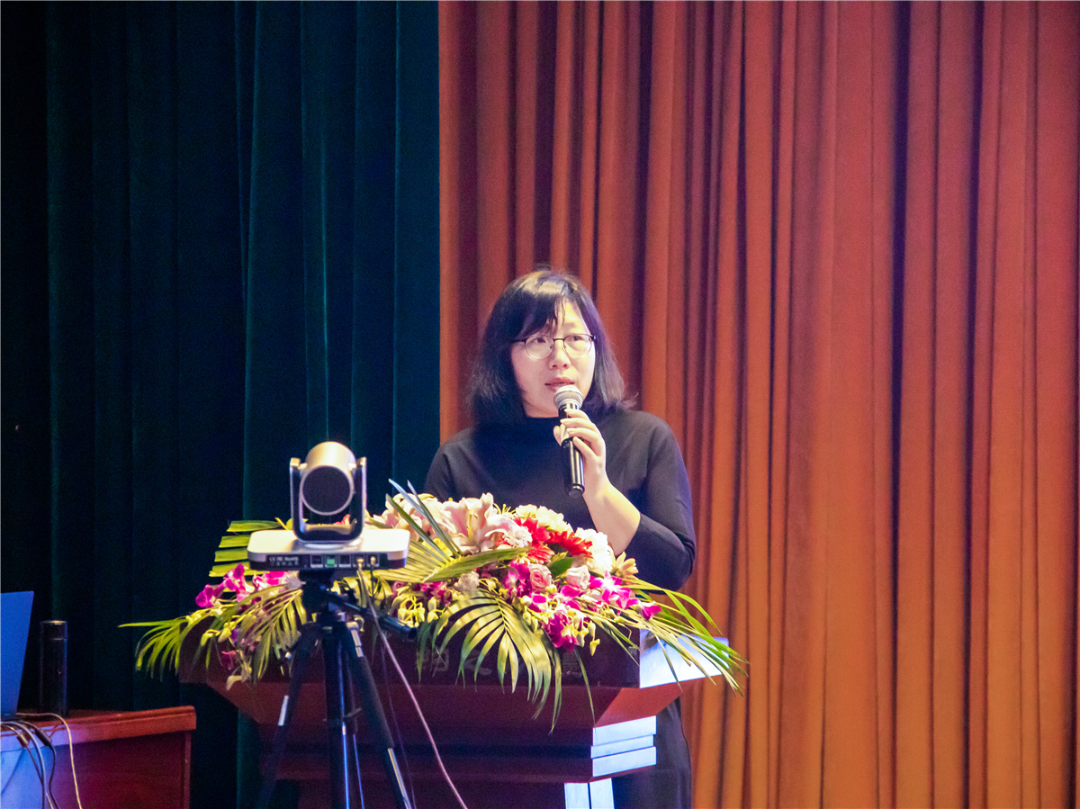 新能源技术人才培养与专业建设研讨会在南宁理工学院举行