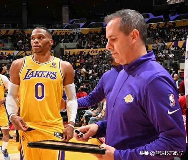 为什么nba突然被骂(NBA官宣！处罚 警告詹姆斯！蛋蛋舞为何被NBA禁止？)