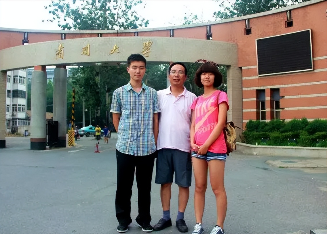 2022双一流大学更新排名，浙大武大排前五，哈工大和南开排名不佳