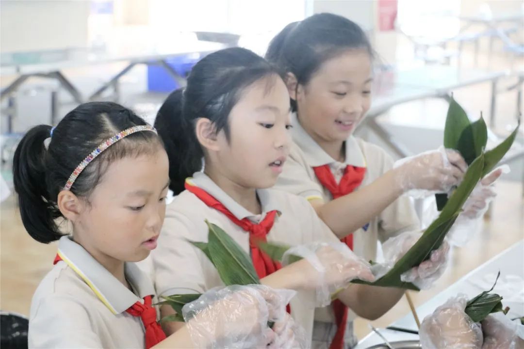 “粽”情端午 欢乐无限｜实验小学外国语学校工会委员会欢庆端午节