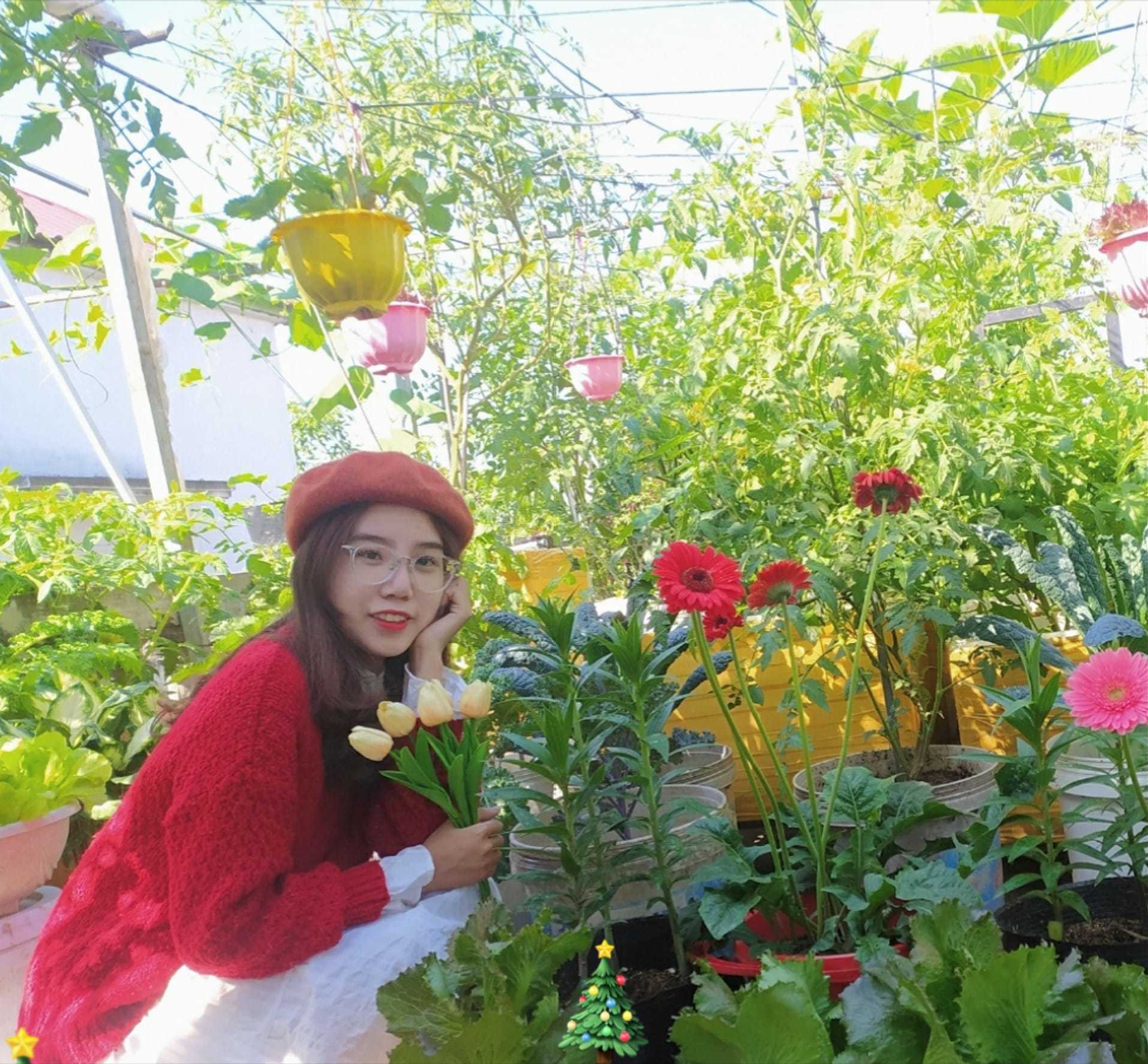 50岁妈妈斥资1000元，在露台上打造“秘密花园”，让女儿有菜吃