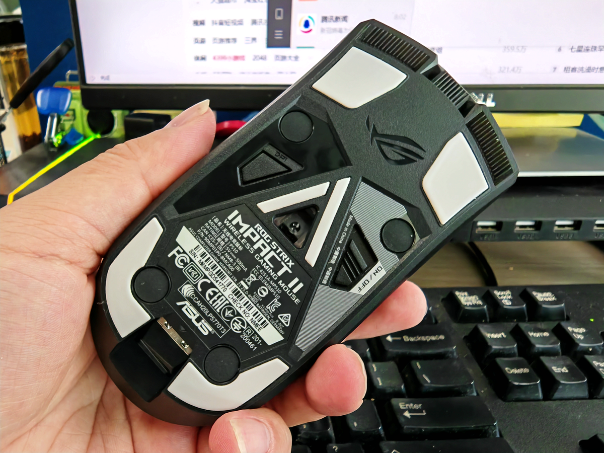 ROG 影刃2无线版简评：双模、轻量化 全能型无线电竞鼠标