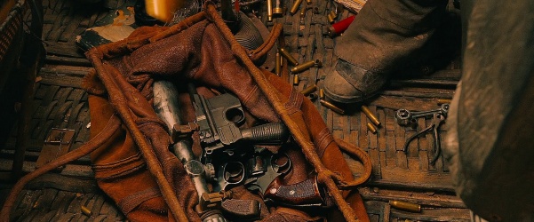 《疯狂的麦克斯：狂暴之路》电影中出现的手枪历史跨度上百年