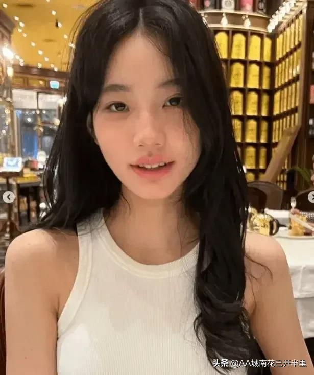 小S女儿漂亮而且高级脸，网友：这是美的不可方物，可以原地出道