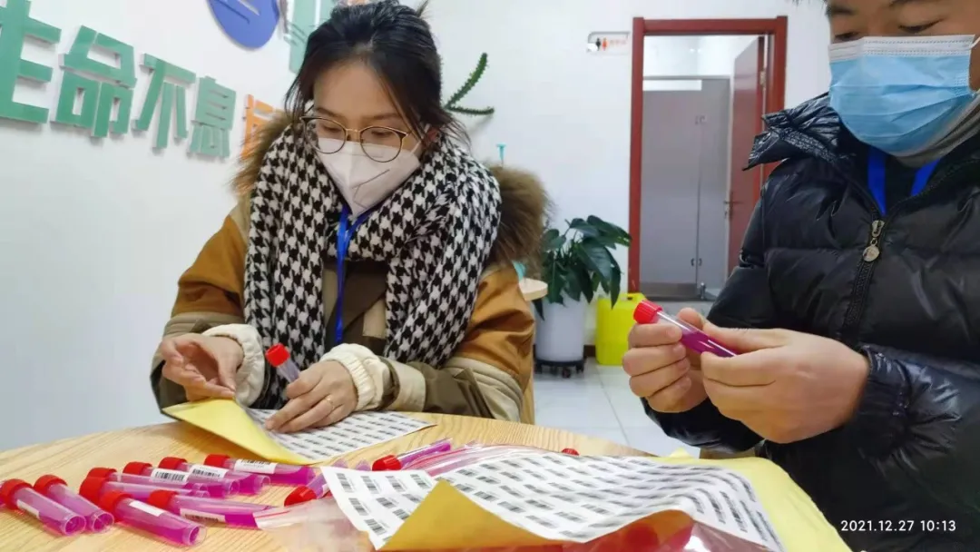 守土尽责/中登物业文景时代携全家社区 筑牢疫情防控安全线