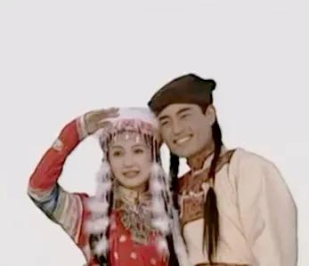 《还珠》香妃如果没有蒙丹会爱上乾隆，并和令妃正面“刚”吗？