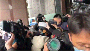 吴宗宪拒救吸毒儿子，长女派人出面救援，鹿希派被保释后一语不发