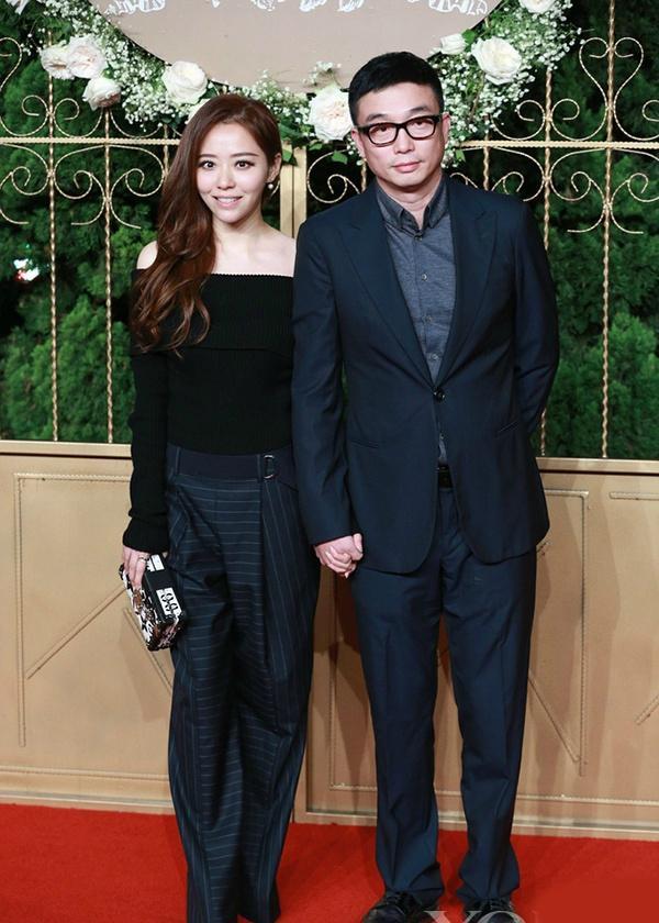 张靓颖痴情前夫15年，却被当成提款机：遇上冯柯是缘，还是劫？