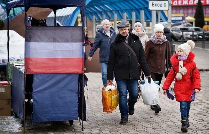 ��ս��һ�죬�ڿ���һ��Ϳ�أ�����Ϊ�����Ѹ�ͣ�