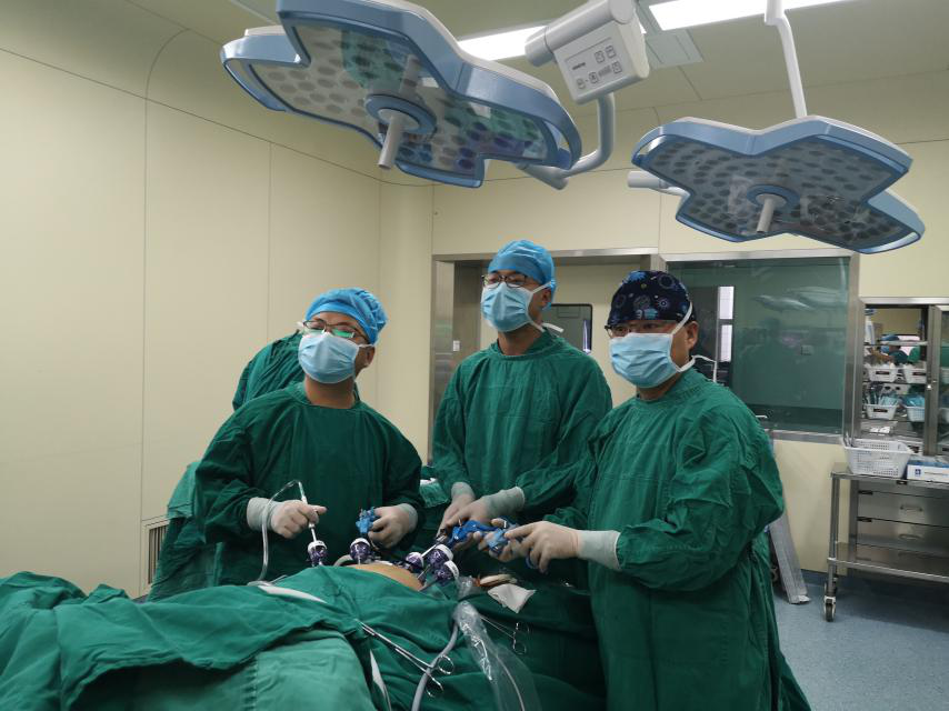 小戳口治大病——腹腔镜下胆总管囊肿切除术+胆总管空肠吻合术
