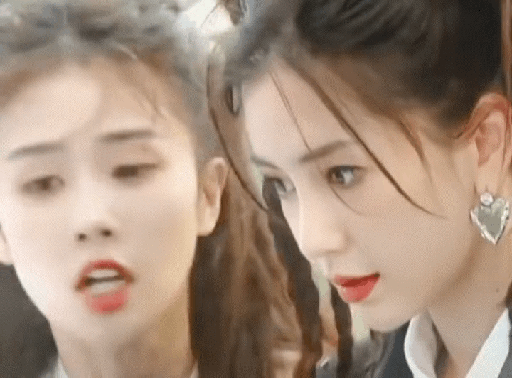 《奔跑吧》中的Angelababy和白鹿小姐姐是两种不同的风格哦