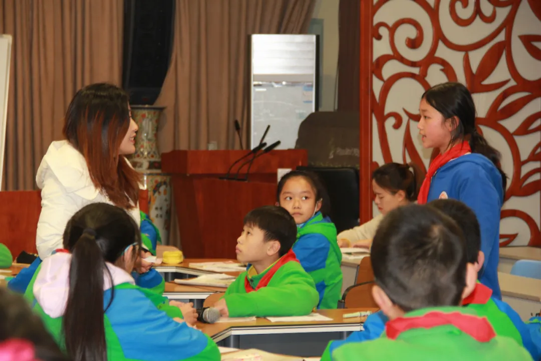 成都市双流区九江小学:名师送教搭平台 微班会课促成长