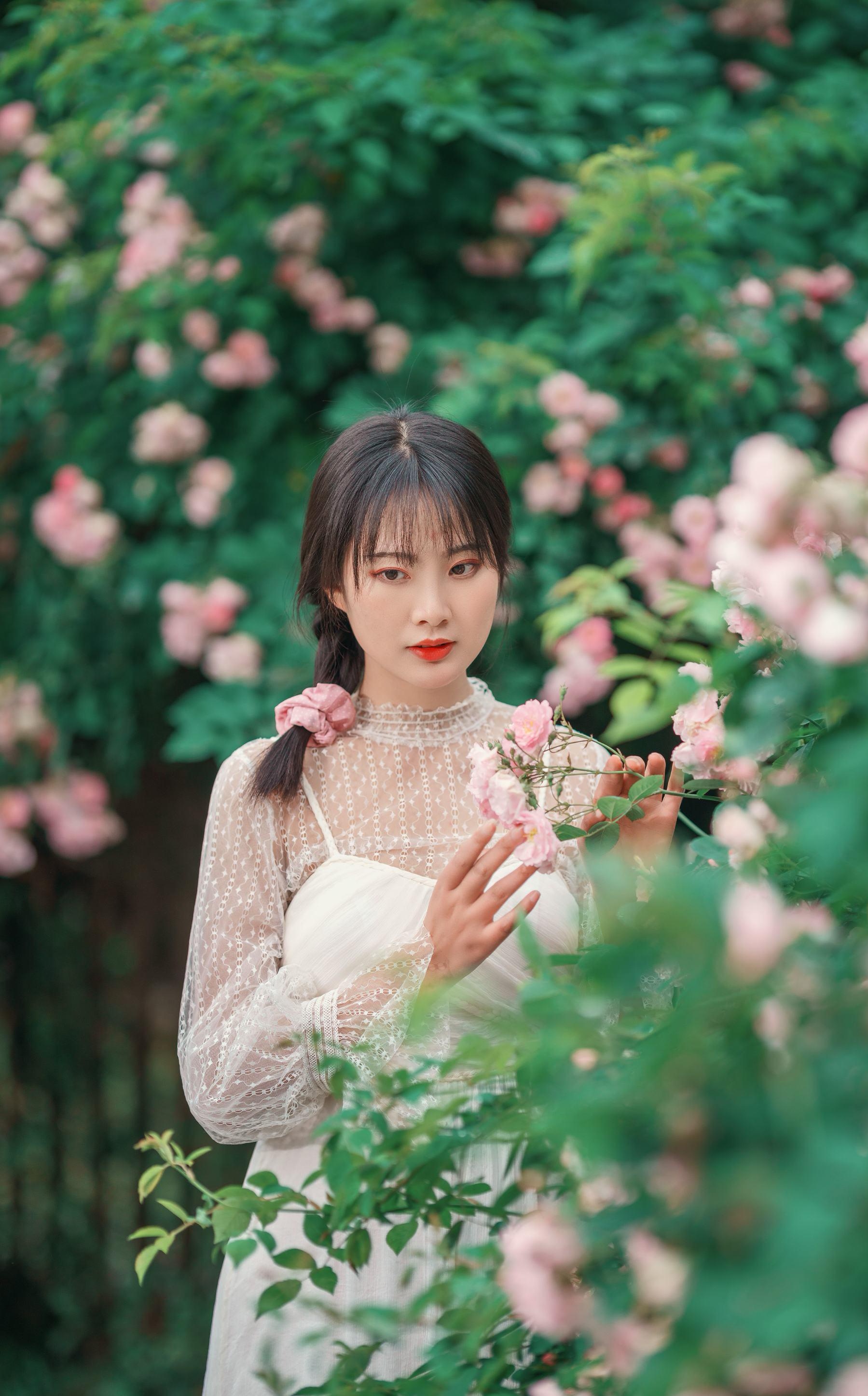 深爱过的人，让我无力苛责