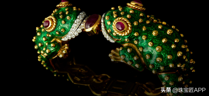 世界顶级珠宝品牌，曾霸屏美国珠宝界，他是天赋异禀的珠宝鬼才