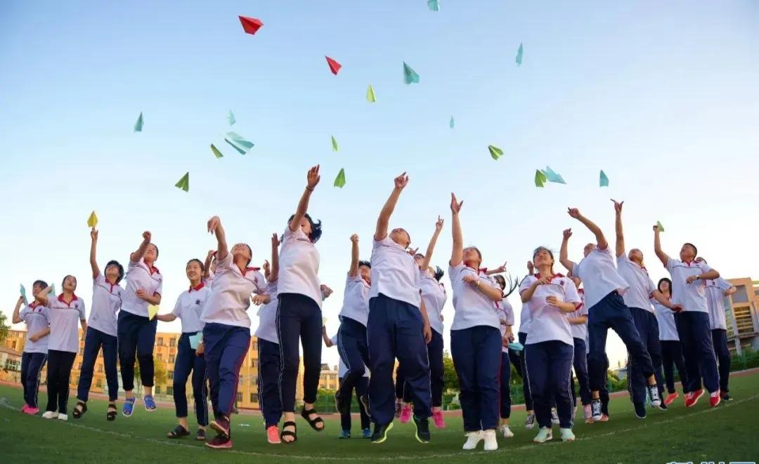 2022高考押题Ⅰ湖北11校二次联考下水范文《你也能扩大影响力》