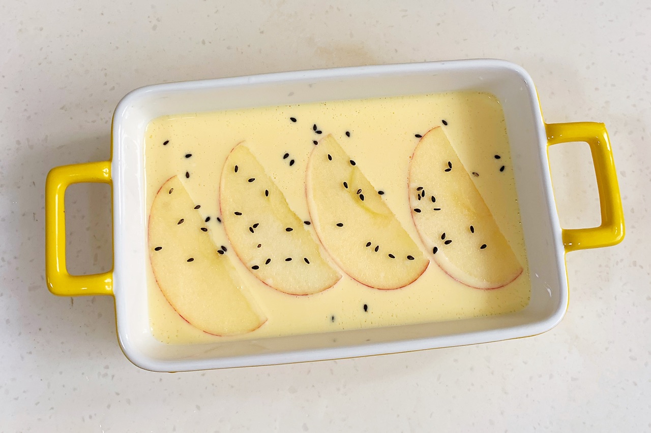 酸奶和苹果能一起吃吗(低脂饱腹的苹果酸奶布丁入口即化)