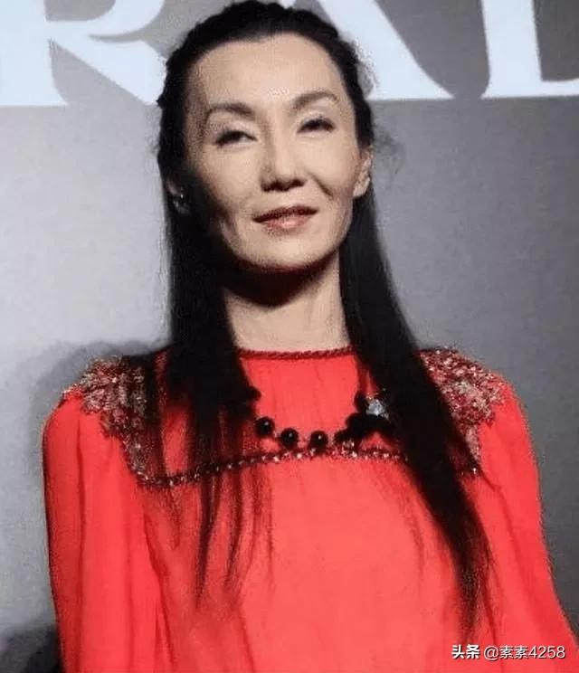 减肥成功的女明星，过分减肥真的美吗？