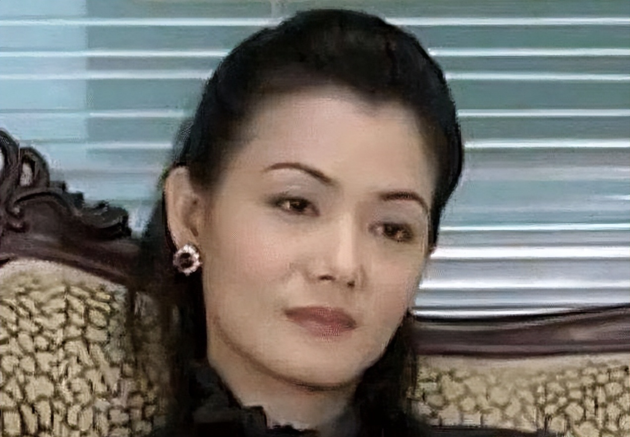 因拍戏过度劳累身亡，26年片酬被弟妹掏空，捐献器官救了8条生命