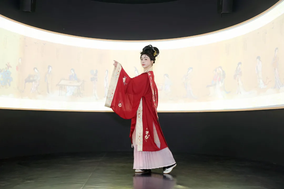 给你表演个原地消失,国风营销落地指南