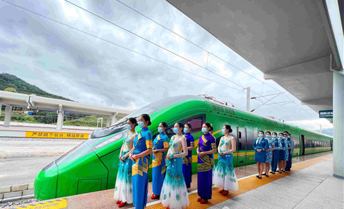 建中老铁路精品 树中老友谊丰碑