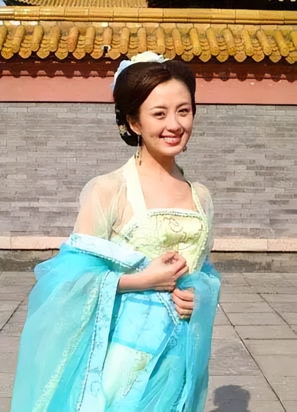 16位同一角色，前期单纯萝莉PK后期腹黑御姐！谁的黑化最带感？